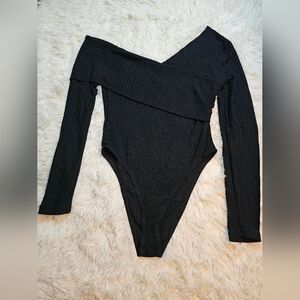 SHEIN Off the shoulder bodysuit